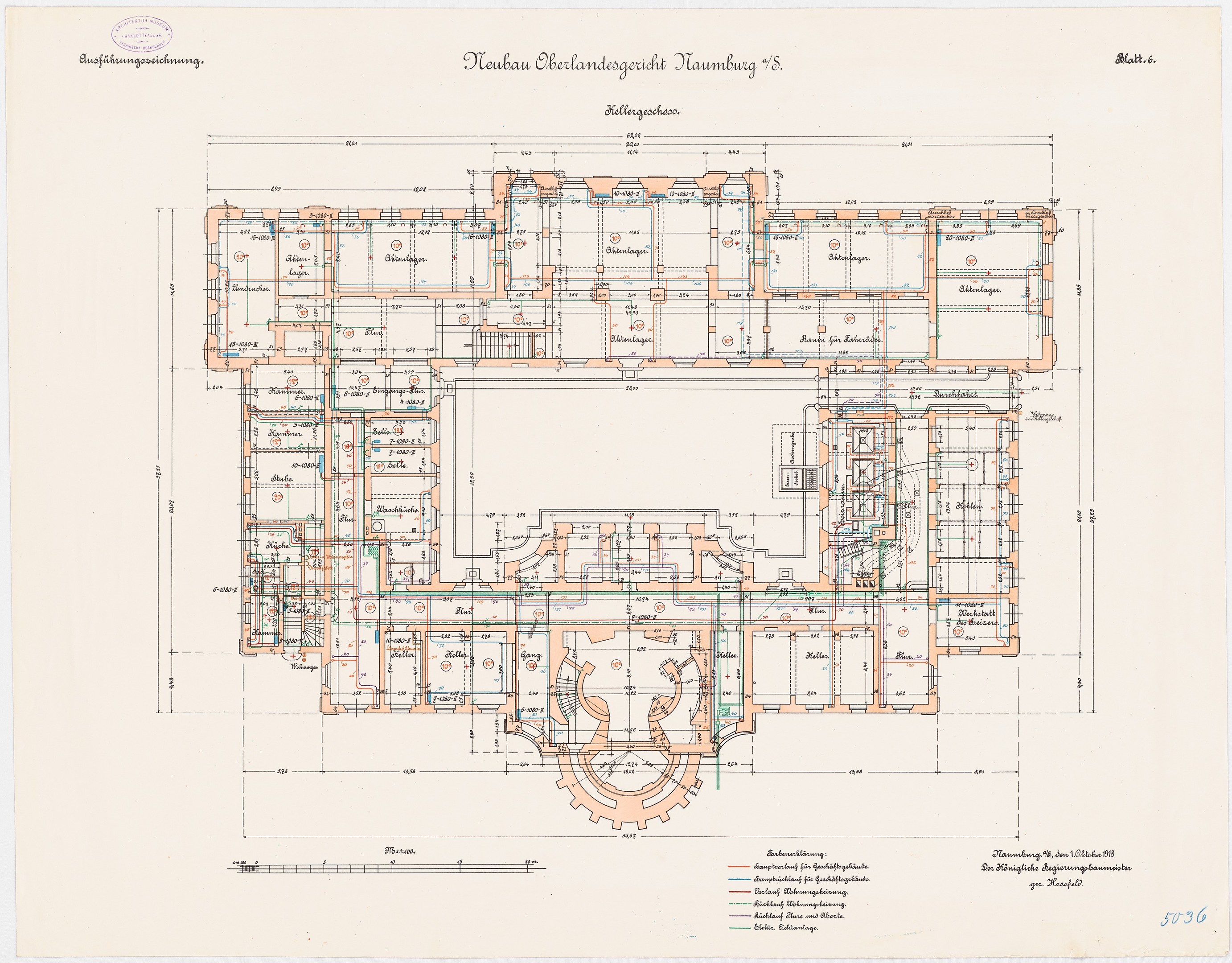 Schwarz-weißer Architekturgrundriss eines Mehrraumgebäudes mit beschrifteten Fenstern, Türen und Fluren, identifiziert als Neuhaus Oberlandgereich in Hamburg, Deutschland.