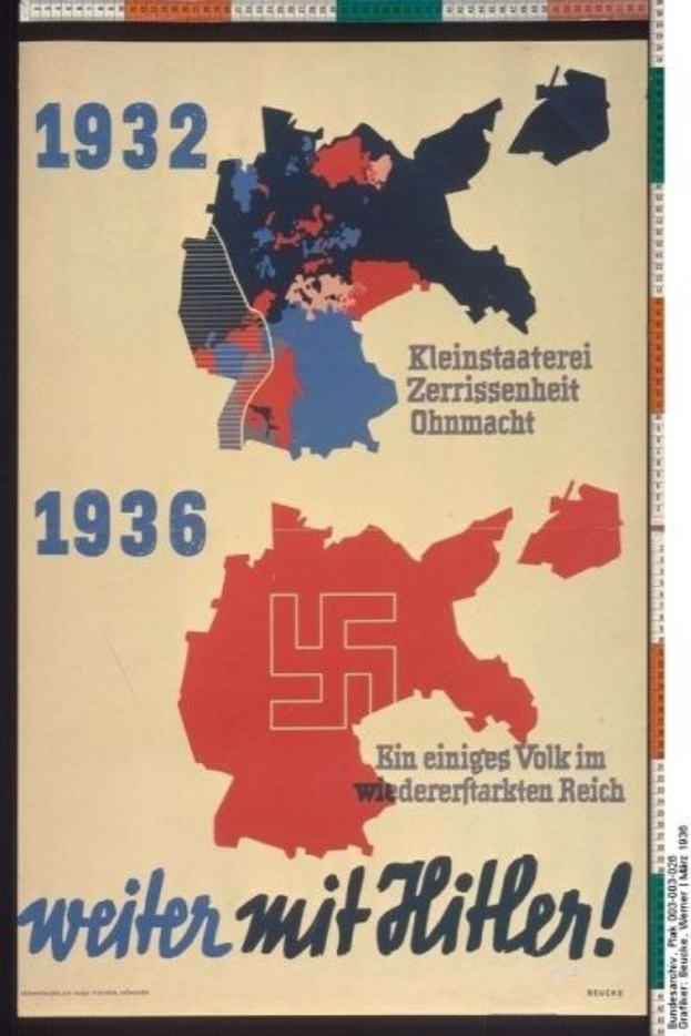 Plakat mit einer Deutschlandkarte und einem Nazi-Hakenkreuz-Symbol, das deutsche Text "Weiter mit Hitler" und farblich markierte Regionen zeigt, die Nachbarländer darstellen.
