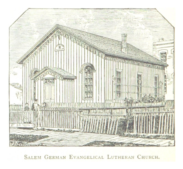 Zeichnung der Salem Deutschen Evangelischen Lutheranischen Kirche mit einigen Menschen davor und einem Zaun drumherum sowie Text unten.