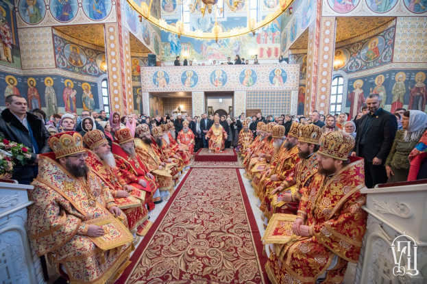 Zwei Paare aus der Magadan-Region werden an einem Hochzeitsfest teilnehmen